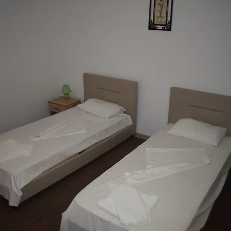 Ibiza 3* אפורי נורד