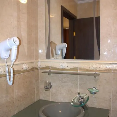 Ibiza 3* אפורי נורד